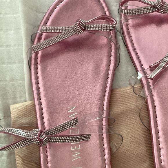 NWOT Stuart Weitzman New/Unworn Lucite and Rhinestone Bow Flat Sandals. - Picture 2 of 4